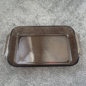 Pyrex 13X9X2 casserole dish